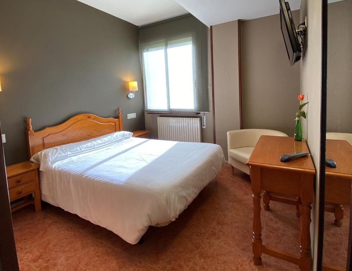 Hotel Casa Custodio La Puebla de Roda ภายนอก รูปภาพ