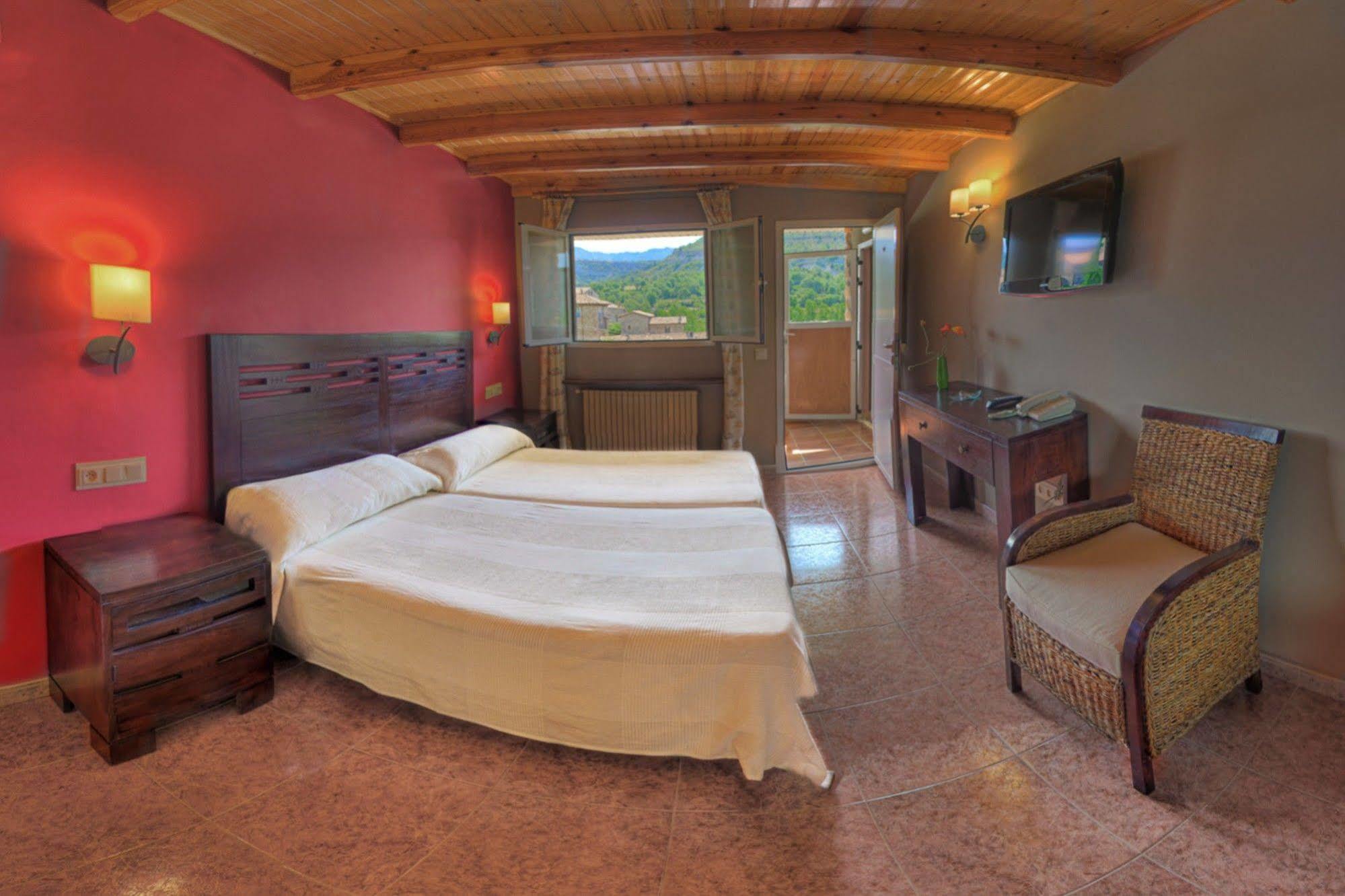 Hotel Casa Custodio La Puebla de Roda ภายนอก รูปภาพ